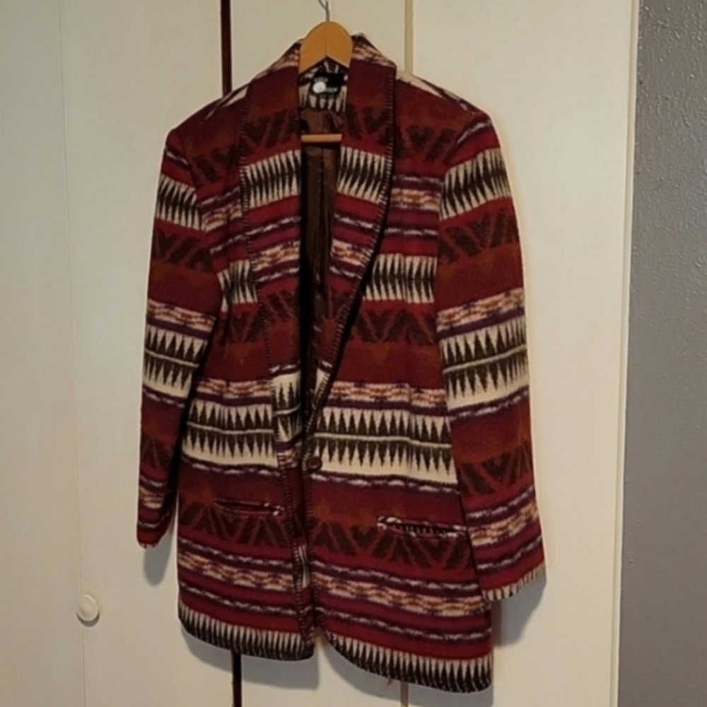 First Option Southwestern Print Jacket - Picture 5 of 7